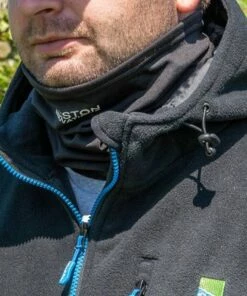 Preston Drifish Neck Warmer Clothing -Preston Outlet Store preston drifish neck warmer in use 2
