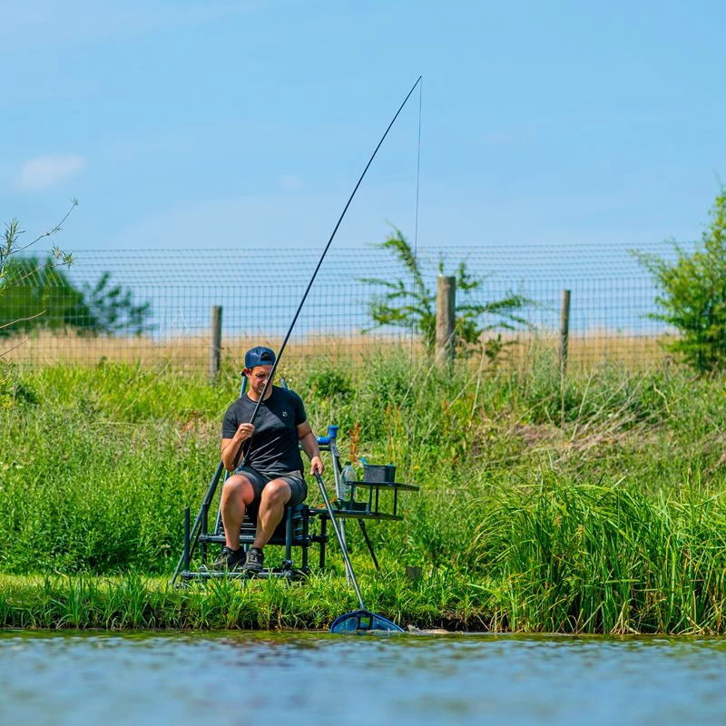 Preston Edge Monster 10m Margin Pole Poles & Whips 2 Preston Edge Monster 10m Margin Pole Poles & Whips - Image 2